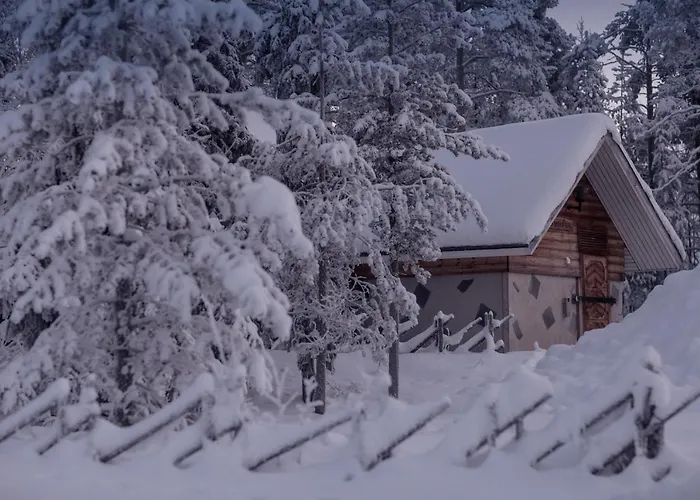 Harriniva Adventure Cabins