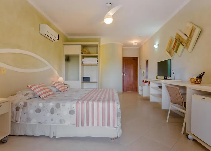 Beach Hotel Cambury Camburi 