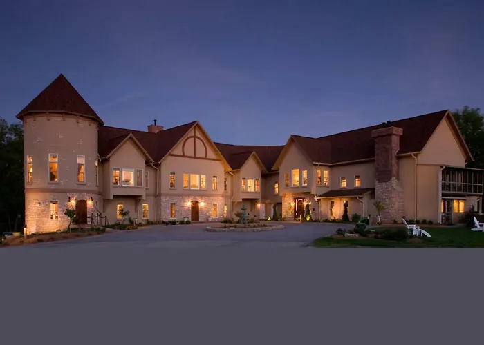 Goldmoor Inn &