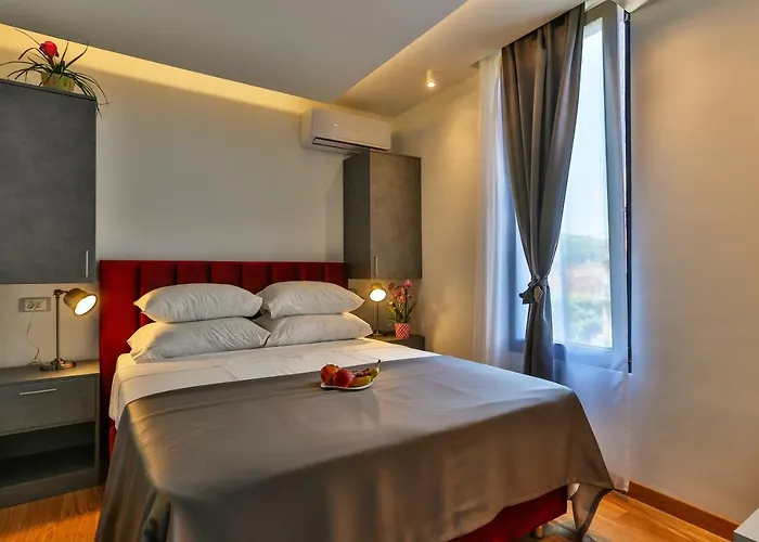 Hotel M
