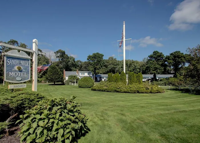 Sandy Neck Motel