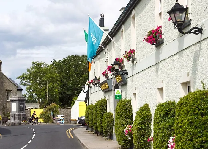 Hylands Burren Hotel