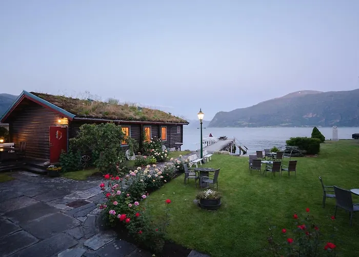 Leikanger Fjordhotel - Unike Hoteller