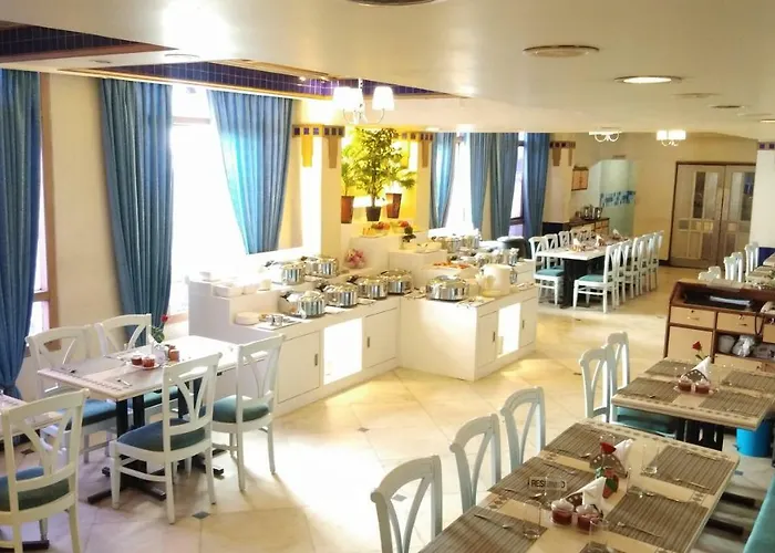 Royal Fort Hotel