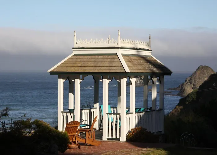 Elk Cove Inn & Spa