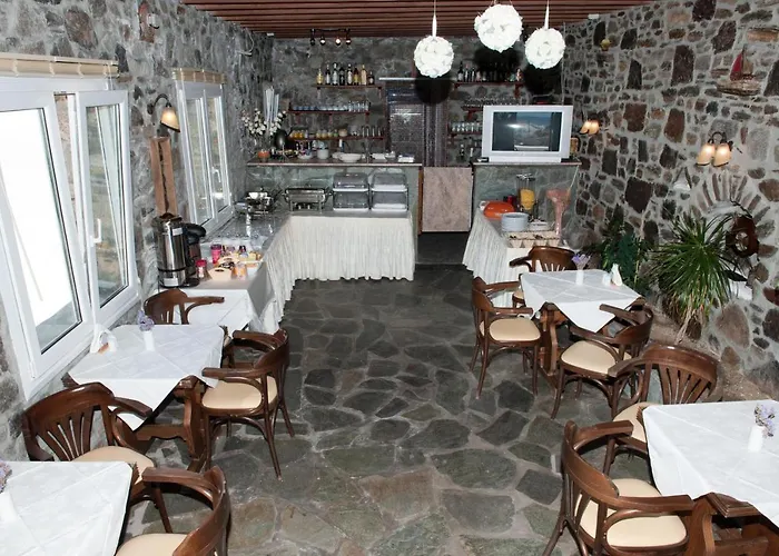 Vana Holidays Ornos 