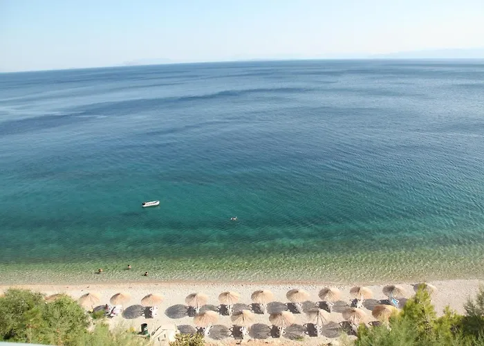 Cokkinis Hotel Mégara