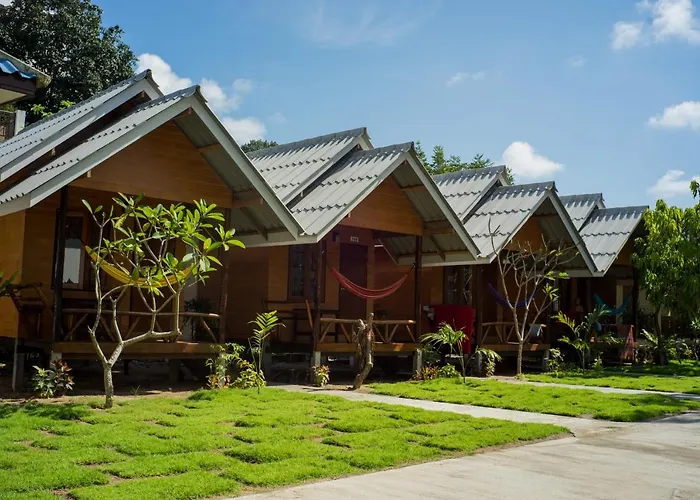 Amity Beach Resort Maret