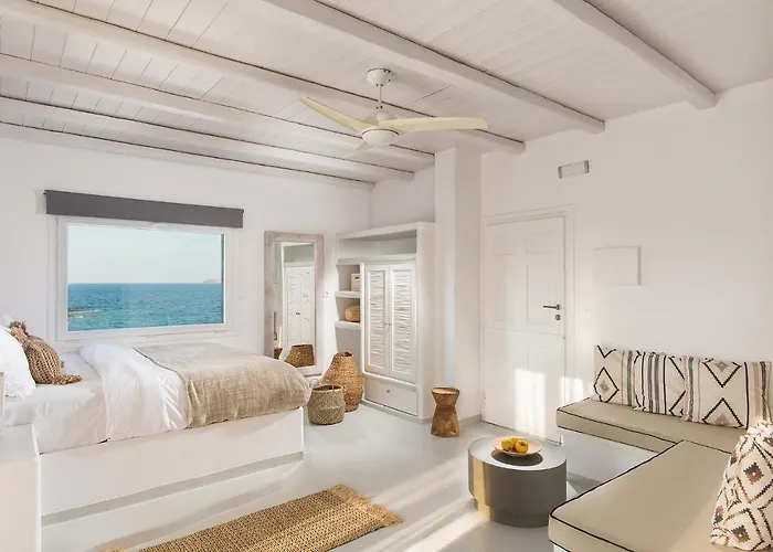 Perla Suites - Delmar Collection