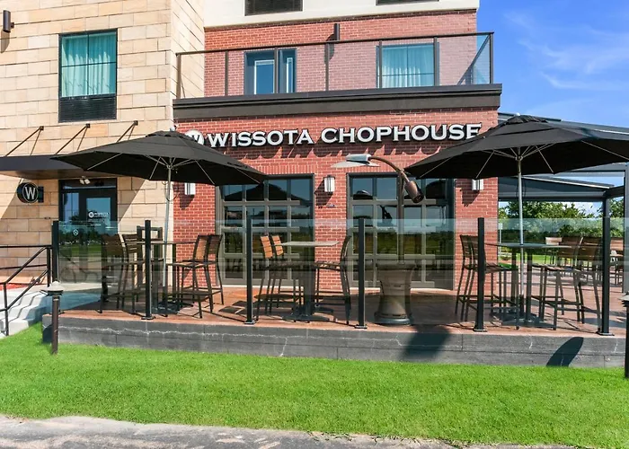 Cobblestone Hotel & Suites Appleton International Airport