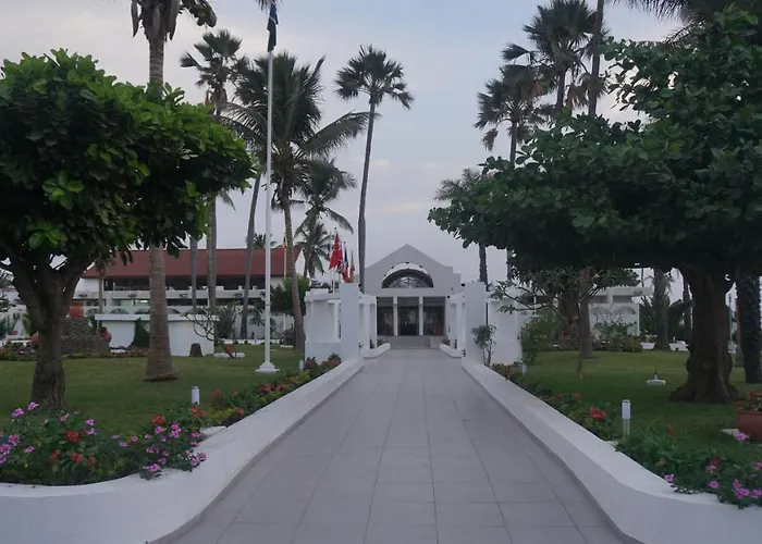 Sunbeach Hotel & Resort