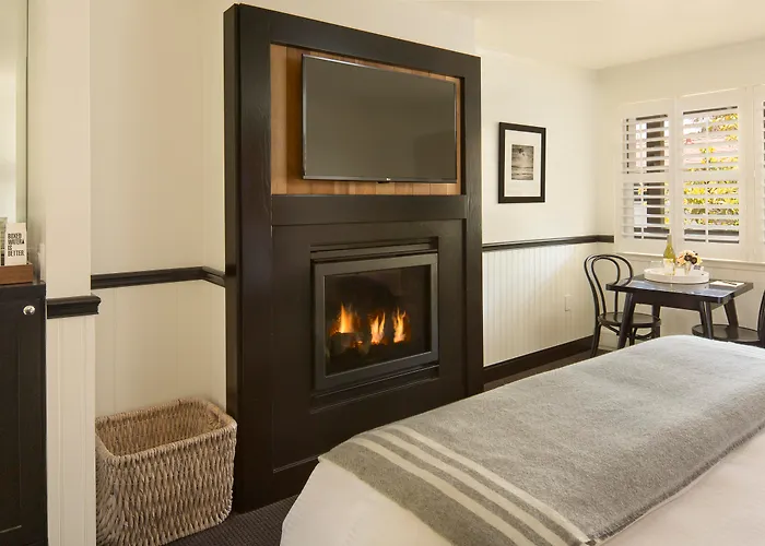 Hotel Le Petit Pali At 8Th Ave Carmel-by-the-Sea