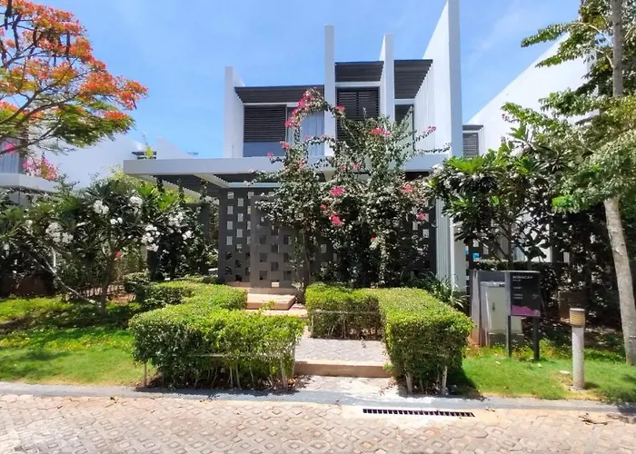 Oceanami Villas & Beach Club 3 Bedroom Villa