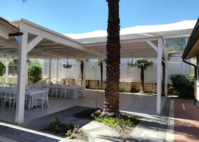 Hotel La Cavalera Augusta